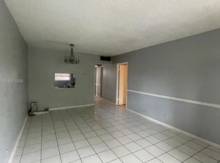5061 W Oakland Park Blvd #307, Fort Lauderdale, FL 33313