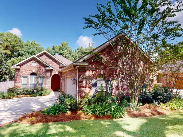 2914 Cottage Hill Rd, Mobile, AL 36606