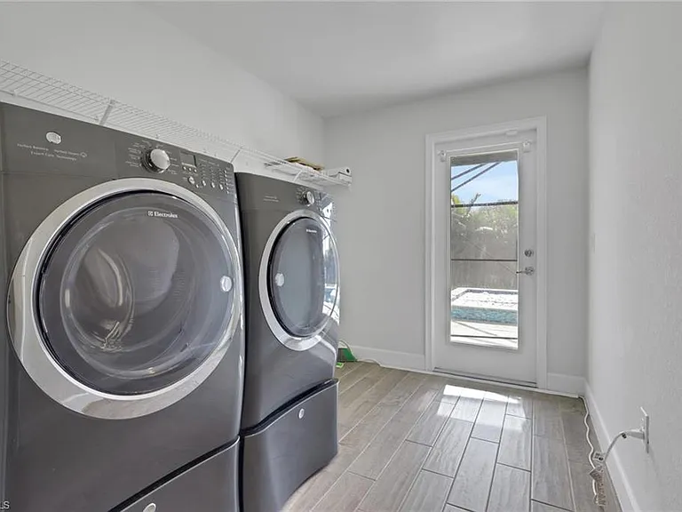 2248 Bonn Ct — Photo 17