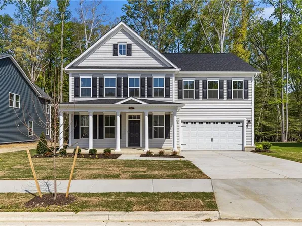 207 Noble Ct, Suffolk, VA 23435