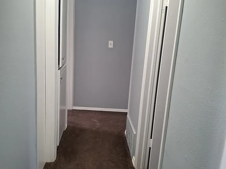 111 SE Coachman Dr — Photo 8