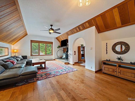 2nd image of 6516 Vesuvius Road