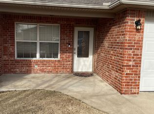 63000 E 285th Ct, Grove, OK 74344