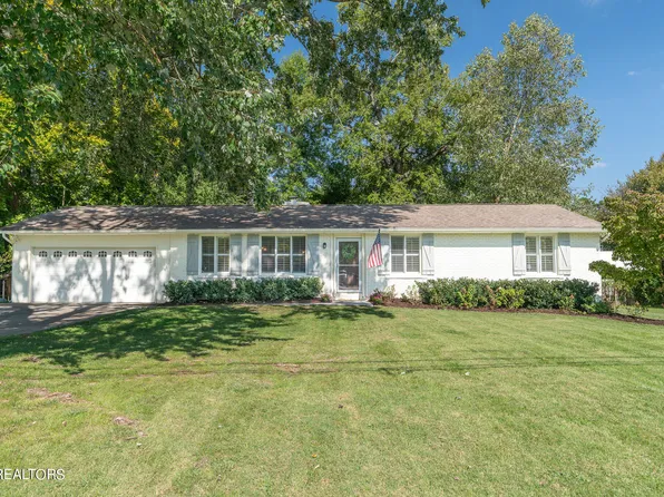 7011 Yorkshire Dr, Knoxville, TN 37909