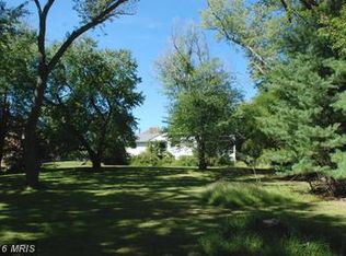 10101 Gary Rd, Rockville, MD 20854