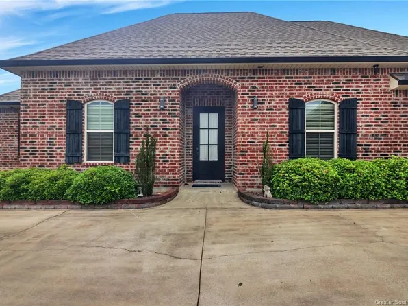 2418 Gracie Dr, Lake Charles, LA 70611