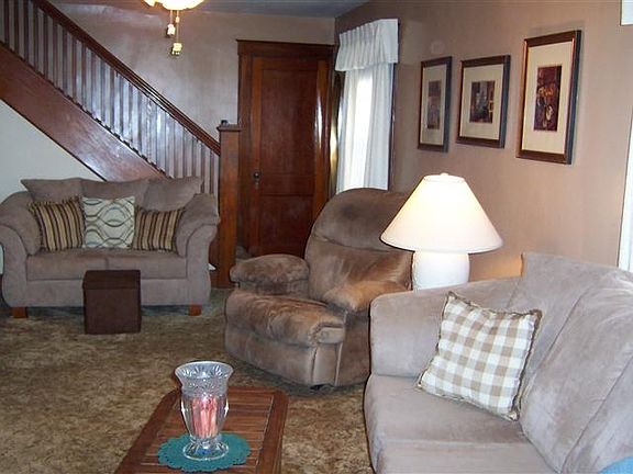 5th image of 16 Fenton Ave