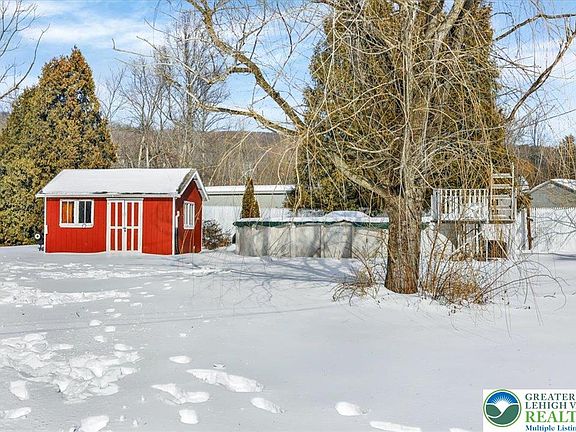 3rd image of 43 Fern Dr