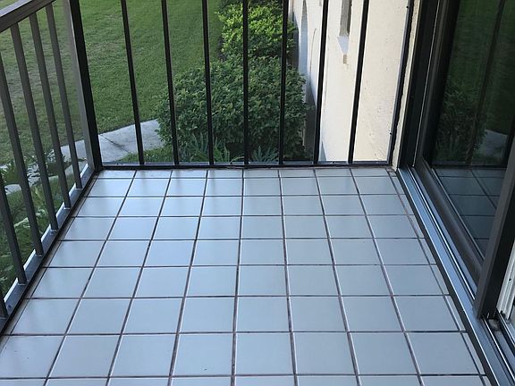 3rd image of 25188 Marion Ave APT B102