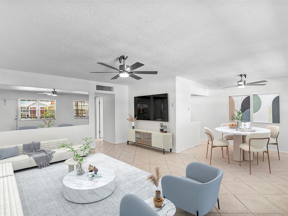 1st image of 2453 NE 51st Street #D-302