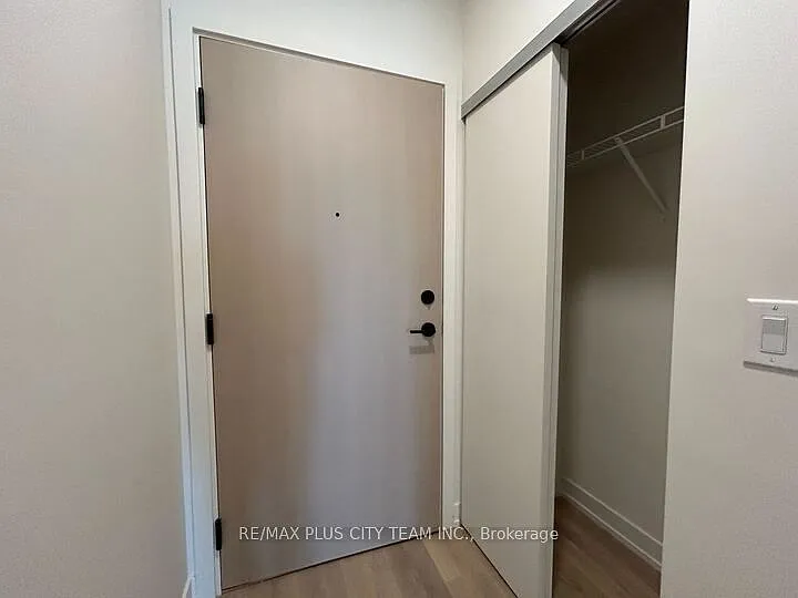 181 Sterling Rd #916 — Photo 10