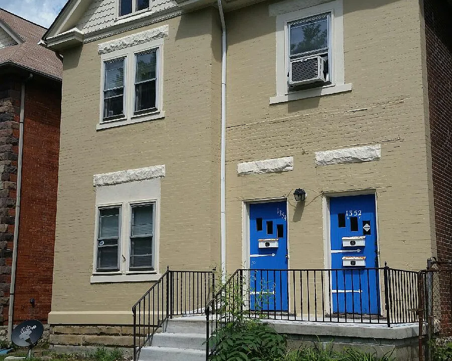 1352 Neil Ave #A