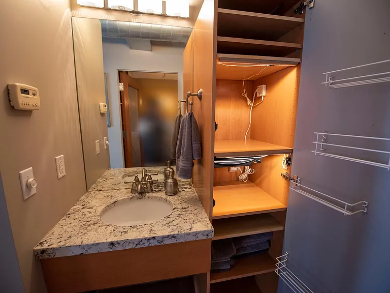 336 W Broadway #310 — Photo 21