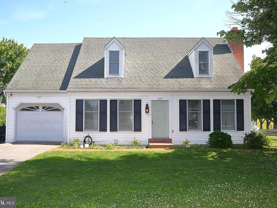 1st image of 629 Poplar St