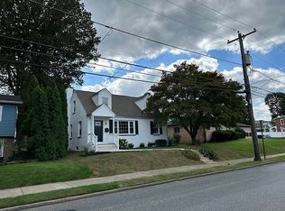 226 W Pennsylvania Ave, Downingtown, PA 19335