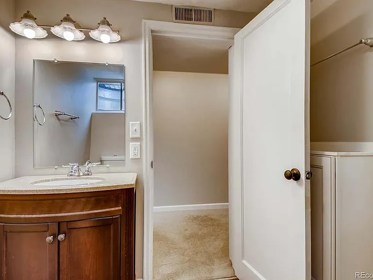 60 Cody Ct — Photo 39