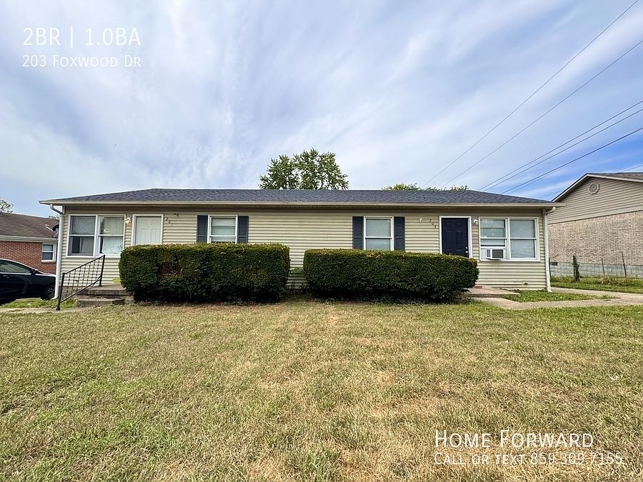 1st image of 203 Foxwood Dr