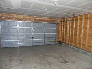2nd image of 3050 Cumberland Woods Dr