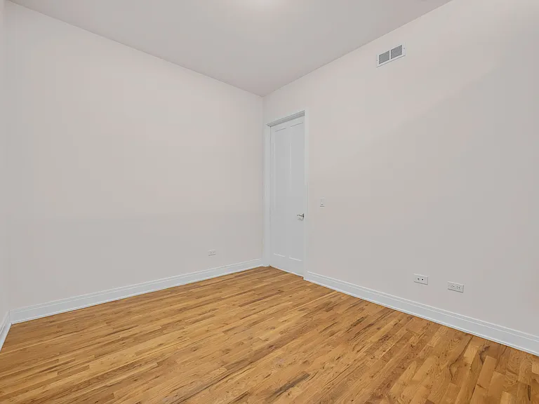 2024 N California Ave #2D — Photo 17