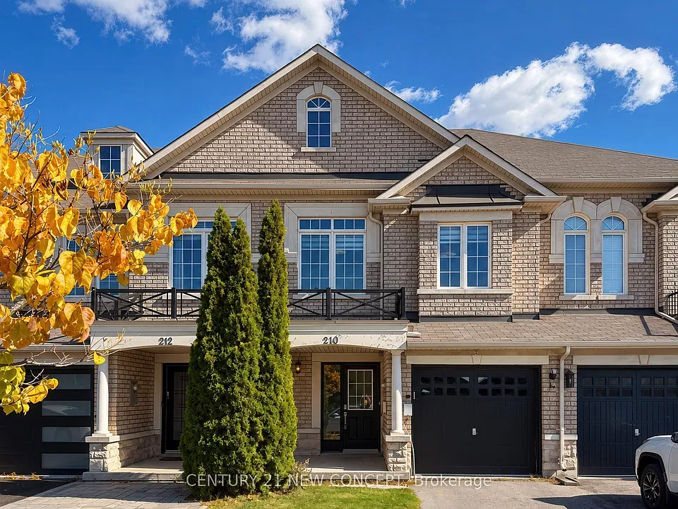 210 Lauderdale Dr