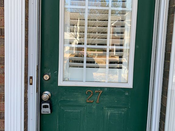 3rd image of 27 Highoak Dr NE