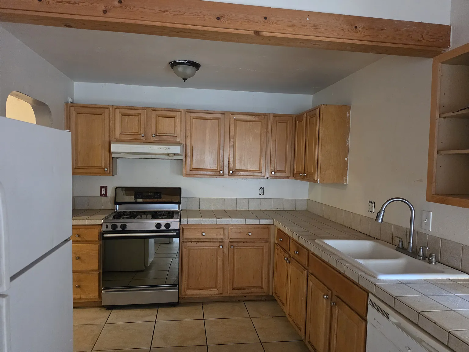 3 bed, $1,850 — Photo 3