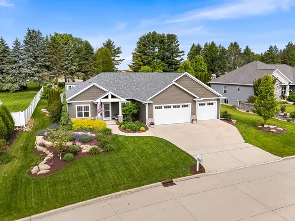 2210 Stoney Brook DRIVE, Manitowoc, WI 54220
