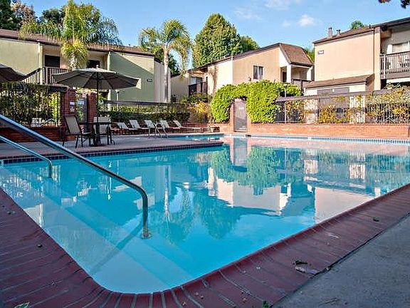 5th image of 7964 Mission Center Ct Unit B