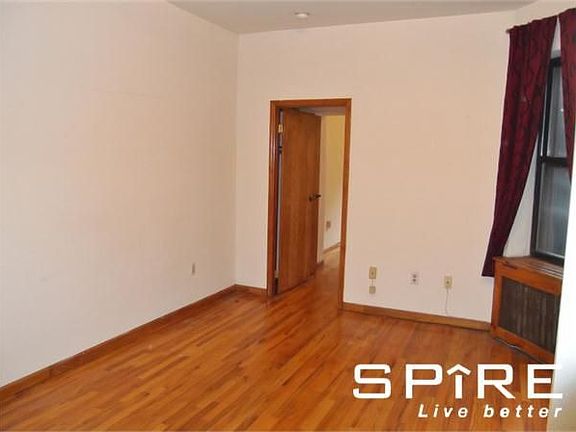 3rd image of 722 Amsterdam Ave Frnt 1