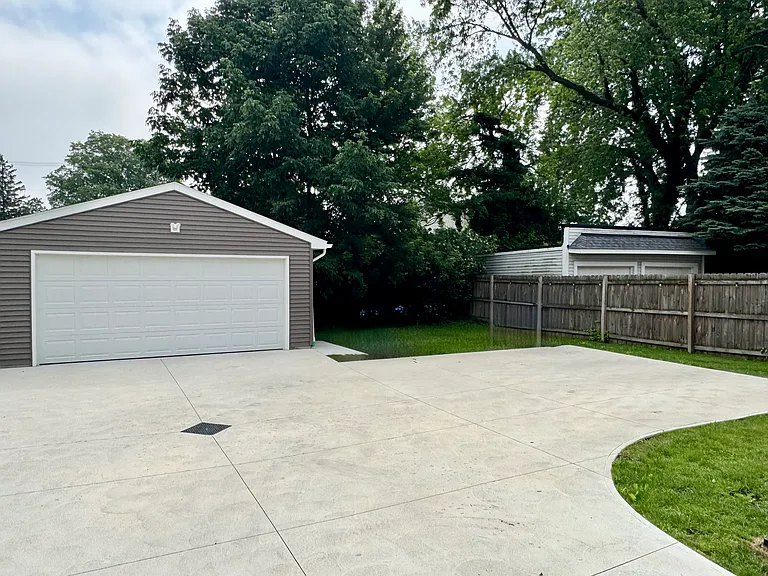 2121 Eldred Ave #UP — Photo 27