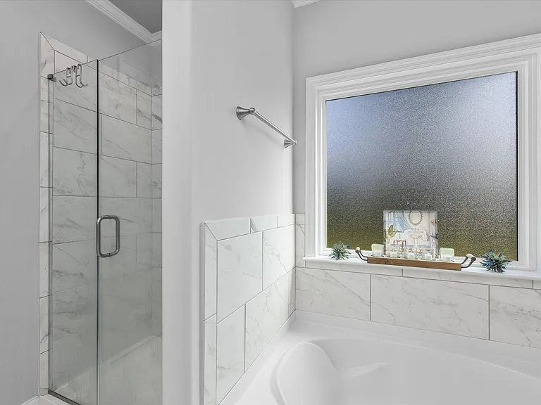 1922 Preservation Cir — Photo 29