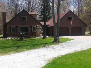 5740 Reserve Rd, Higgins Lake, MI 48627