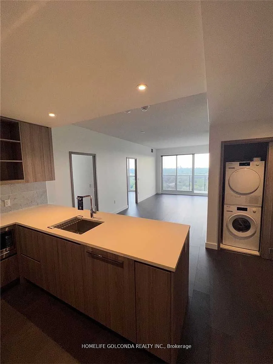 Building Photo - 85 McMahon Dr #2802