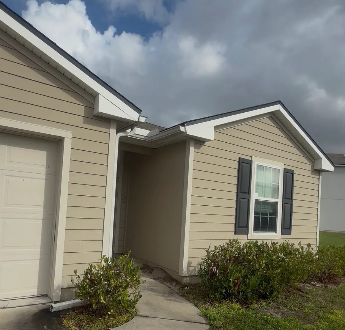 4 bed, 1698 sqft, $1,650 — Photo 3