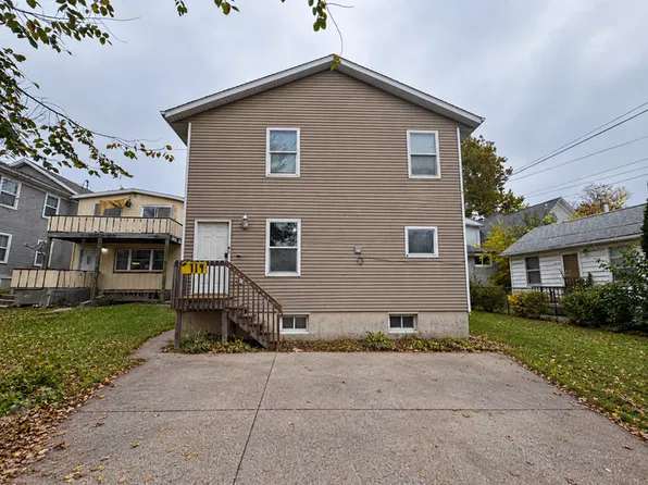 719 E Jefferson St, Iowa City, IA 52245