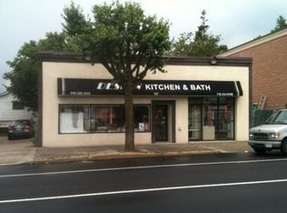 107 Jericho Tpke, Floral Park, NY 11001