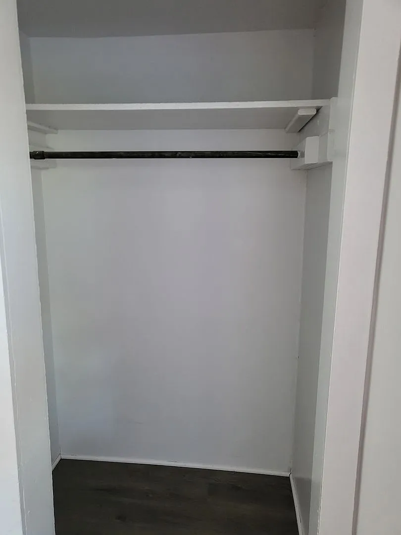 315 W. Cross (YPF 16 LLC) — Photo 4