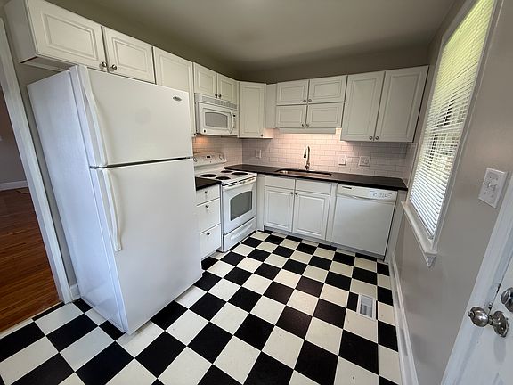 5th image of 1811 Dellwood Dr