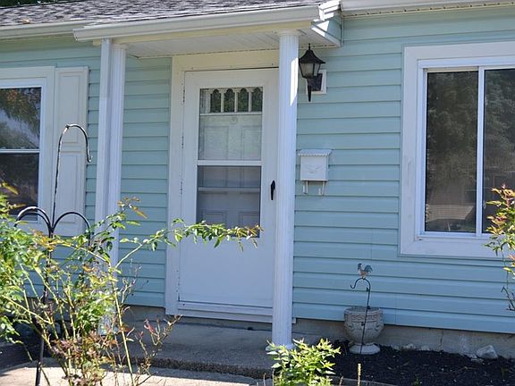 3rd image of 1641 Lambers Dr