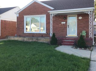 23067 Saxony Ave, Eastpointe, MI