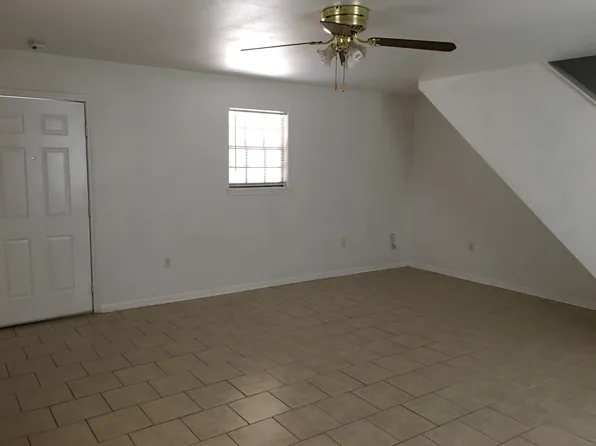 1201 Baker St, Robstown, TX 78380