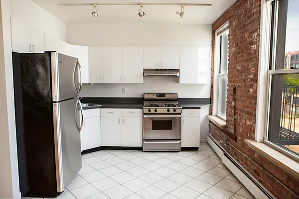 Rented by Corcoran | media 25