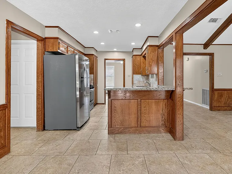 2614 Spicewood Ct — Photo 6