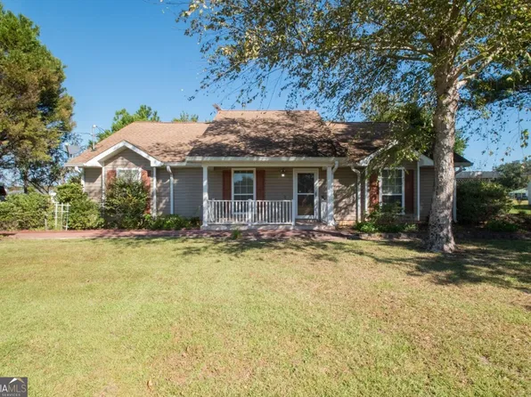 4024 Meadow Cir, Blackshear, GA 31516