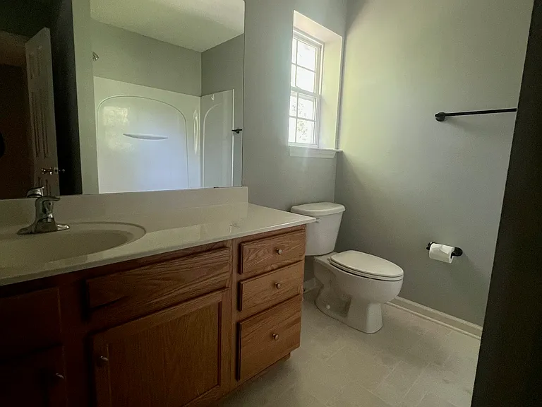 12 Tannenbaum Cir #1 — Photo 10