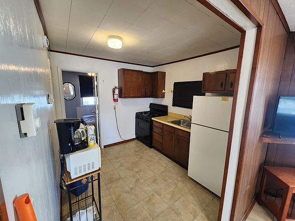 2nd image of 52 Kearney Ave #D