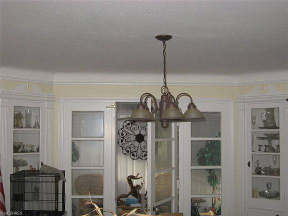 5th image of 21219 Lake Shore Blvd