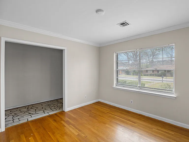 3932 Meredith Dr — Photo 17