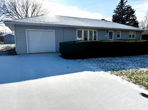 106 Terry Ellen Ln, New Lenox, IL 60451