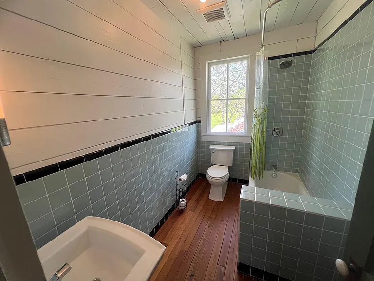 618 Bayridge Rd — Photo 5